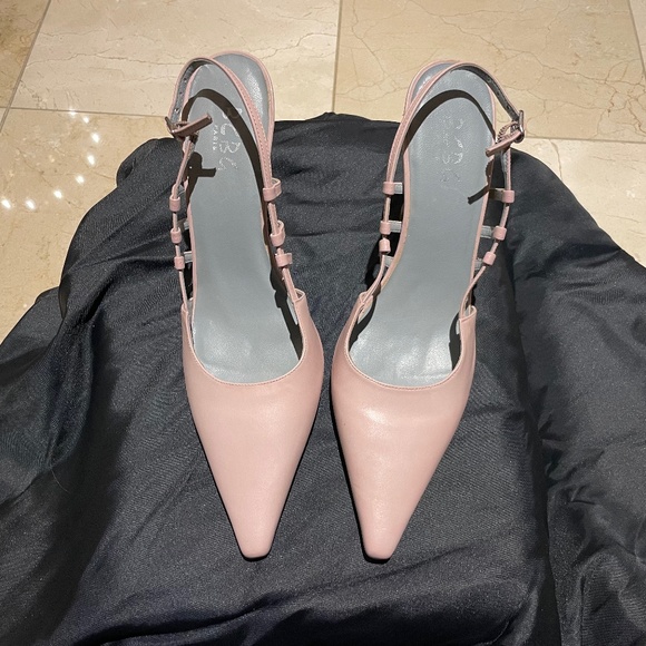 BCBG Paris Pink Low Heel - Picture 1 of 7